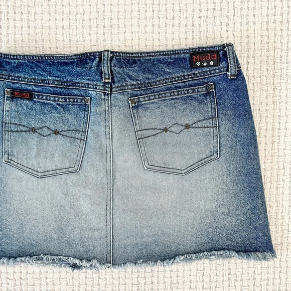 VINTAGE Y2K Mudd Low Rise Denim Mini Skirt - Picture 7 of 7